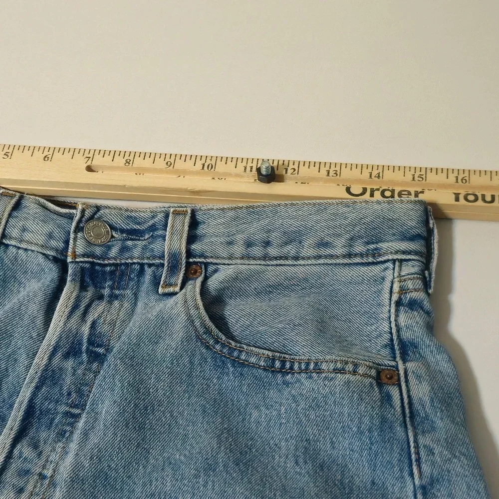 VTG 90s Levi's 501 Shorts Mens 30 Blue fringe Denim Cut Off Button Fly‎ Raw Hem